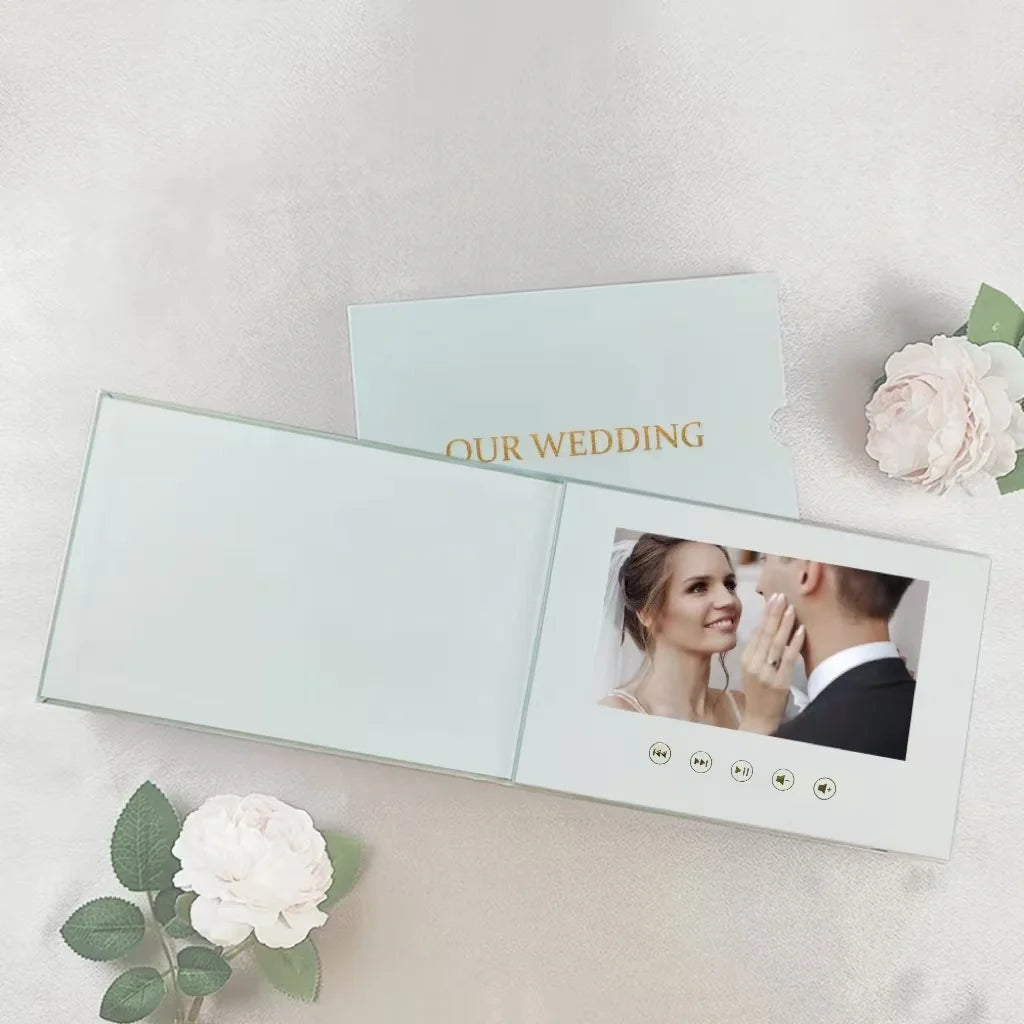 Linen Bound Memory Video Book Card 7 inchs Photo Frame 4GB Lcd Invitation Gift Music Greeting Card Upload Videos Photos Wedding